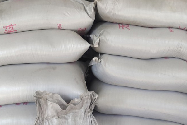 ��������ˮ���ߵ�ֵ��ˮ̎�����ԁ�(l��i)ˮ�������U��̎��������̿�V�ϣ��S�ң�����(y��ng)�̈D